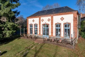 Offert par Napoléon III, ce château de campagne magnifiquement décoré se situe à seulement 15 minutes de Limoges