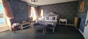 Offert par Napoléon III, ce château de campagne magnifiquement décoré se situe à seulement 15 minutes de Limoges