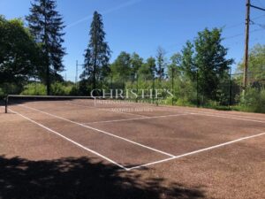 Offert par Napoléon III, ce château de campagne magnifiquement décoré se situe à seulement 15 minutes de Limoges