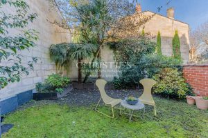 BORDEAUX SAINT-GENÈS - MAISON DE MAÎTRE AVEC JARDIN