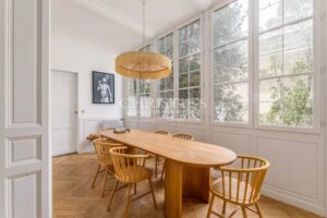 Rare : Hôtel particulier idéalement placé avec jardin et piscine- 7 chambres- 300 m2