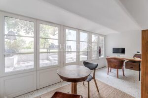 Rare : Hôtel particulier idéalement placé avec jardin et piscine- 7 chambres- 300 m2