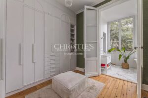 Rare : Hôtel particulier idéalement placé avec jardin et piscine- 7 chambres- 300 m2