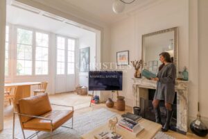 Rare : Hôtel particulier idéalement placé avec jardin et piscine- 7 chambres- 300 m2