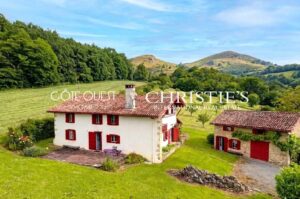 À vendre Macaye - Ferme du 18ème siècle proche Louhossoa