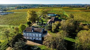 A vendre propriété de charme du XIXème siècle aux portes de Bordeaux