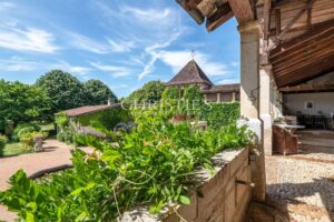 Exquisite Gentilhommière in the Heart of Perigord Vert