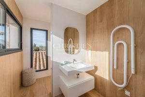 Maison contemporaine d’exception – Vue panoramique sur les vignes – Calme absolu – À moins de 10 minutes à vélo du centre-ville de léonin