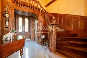 Le Château Aristocratique de Beechwood