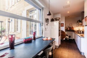 LIBOURNE: Family home with garden and swimming pool in the heart of the bastide town