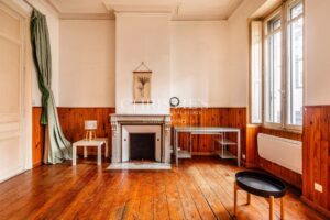 Croix de Seguey - Hotel Particulier, garage, jardin et ascenseur