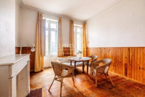 Croix de Seguey - Hotel Particulier, garage, jardin et ascenseur