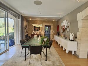 Propriété exceptionnelle avec piscine dans quartier résidentiel proche de La Rochelle