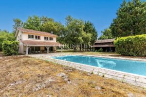 Propriété au coeur des landes - 6HA - Piscine - Etang