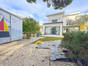 ROYAN FONCILLON – Maison 142 m² avec 2 APPARTEMENTS + TERRASSES ENSOLEILLÉES SUD, plage à pied