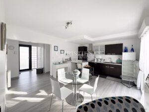 ROYAN FONCILLON – Maison 142 m² avec 2 APPARTEMENTS + TERRASSES ENSOLEILLÉES SUD, plage à pied