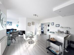 ROYAN FONCILLON – Maison 142 m² avec 2 APPARTEMENTS + TERRASSES ENSOLEILLÉES SUD, plage à pied