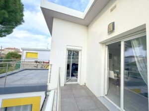 ROYAN FONCILLON – Maison 142 m² avec 2 APPARTEMENTS + TERRASSES ENSOLEILLÉES SUD, plage à pied