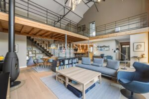 Loft d’exception au cœur de Bordeaux Bastide avec superbe terrasse
