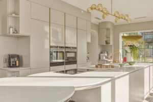 Maison d’architecte rénovée avec jardin et piscine – aux portes de Bordeaux Saint-Augustin