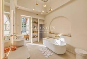 Maison d’architecte rénovée avec jardin et piscine – aux portes de Bordeaux Saint-Augustin