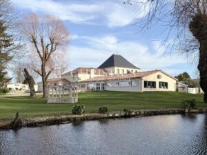 Un Domaine Hôtelier clé en main où l’élégance d’antan rencontre le luxe contemporain