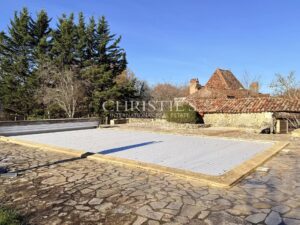 Demeure de caractère du XVIIe siècle au cœur du Périgord