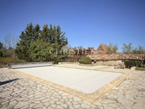 XVIIth Century demeure of character in the heart of the Périgord