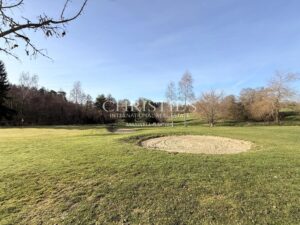 Domaine privé de 21,4 ha avec golf 9 trous, lacs & potentiel résidentiel