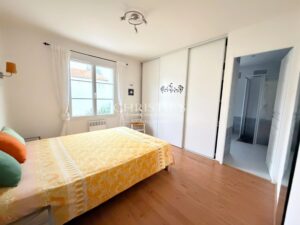 Île d'Oléron : Charme et piscine dans cadre paisible