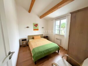 Île d'Oléron : Charme et piscine dans cadre paisible