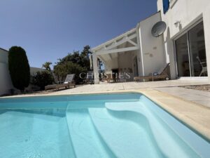 Île d'Oléron : Charme et piscine dans cadre paisible