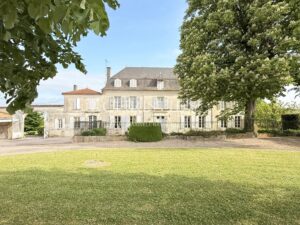 Maison de Maître d’exception au cœur du vignoble de Cognac