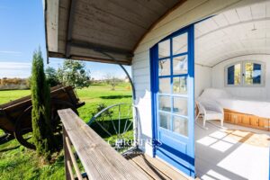 A vendre - Bastide Sauveterre - Intérieur roulotte - VC4701