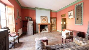 A vendre - Bastide Puymirol - Salon 2 coté place - VC4703