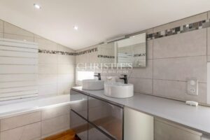 Maison familiale - 3 chambres - bureau - garage - dépendance