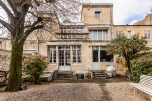 Bordeaux - Ecole normale - Hôtel particulier - 5 chambres - jardin double garage
