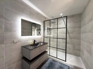 Propriété remarquable sur 2,5 Ha avec piscine!