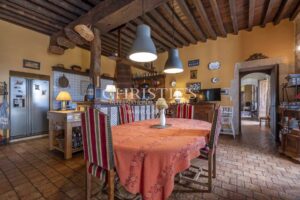 A vendre Beau logis du 16ieme, entiérement rénové