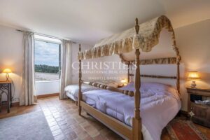 A vendre Beau logis du 16ieme, entiérement rénové