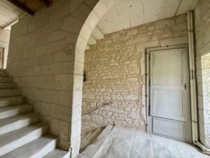 Hotel particulier au cœur de la vallée de la Loire avec grand jardin clos de murs