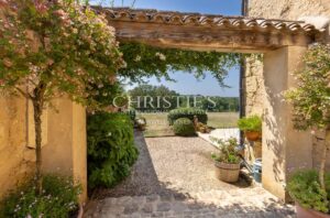 Un domaine d’exception en Dordogne – Élégance, charme et sérénité