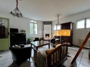 BORDEAUX CAUDERAN : Belle maison 6 chambres avec dépendance, garages et jardin