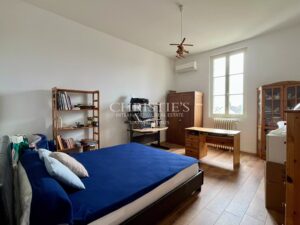 BORDEAUX CAUDERAN : Belle maison 6 chambres avec dépendance, garages et jardin