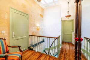 BORDEAUX CAUDERAN : Belle maison 6 chambres avec dépendance, garages et jardin