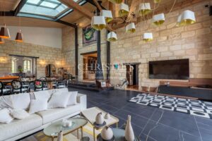 Propriété d’exception 470 m² avec vue vignobles – Dépendance – 30 min Bordeaux – Macau