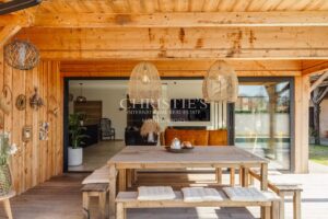 Contemporary house built in 2023 + barn to renovate (200 m2), 3 bedrooms, 1 office