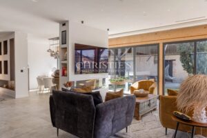 Contemporary house built in 2023 + barn to renovate (200 m2), 3 bedrooms, 1 office