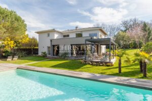 Exceptional house in one of Bouliac's most sought-after neighborhoods