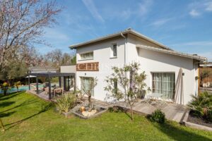 Exceptional house in one of Bouliac's most sought-after neighborhoods